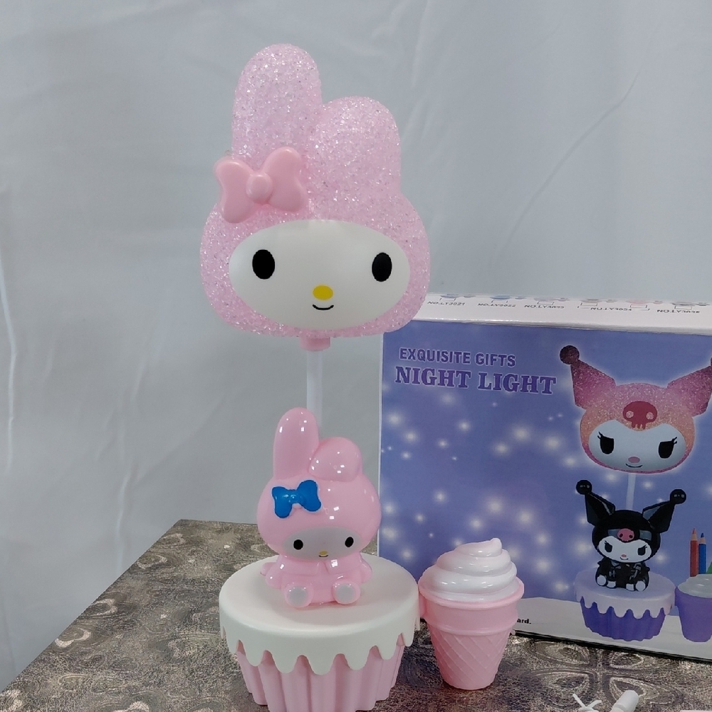 Pink Hello Kitty Night Light - Picture 3 of 9